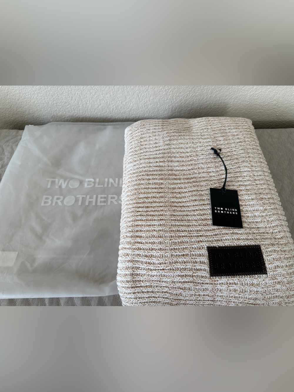 Two Blind Brothers Knit Blanket Camel & White New in Package